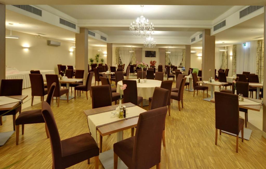 Hotel Camelot Szczawno-Zdroj Exterior photo
